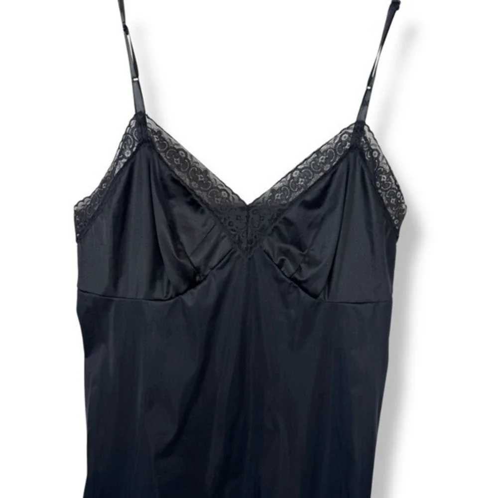 Vintage Vanity Fair Babydoll Satin Lace Slip‎ Dress Fits Size Medium Lingerie